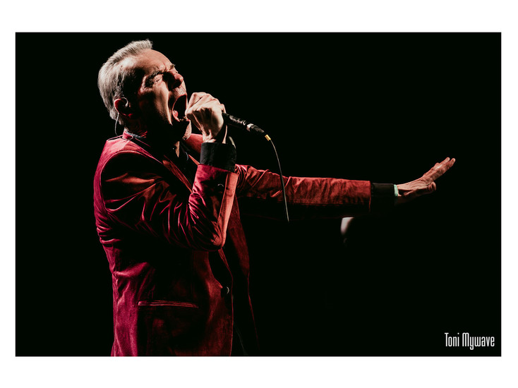 DR. FEELGOOD PAR MAGAZIQUE
