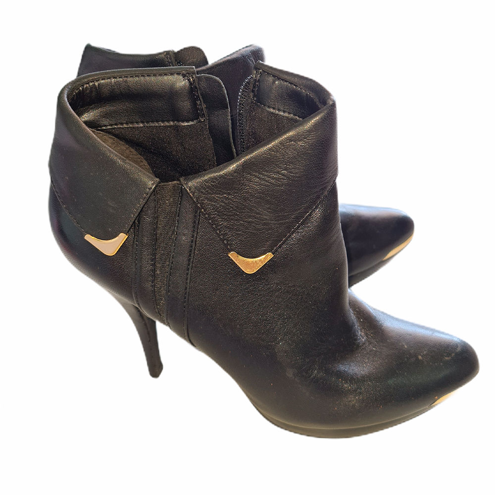 Bota Cano Curto Preta da Arezzo