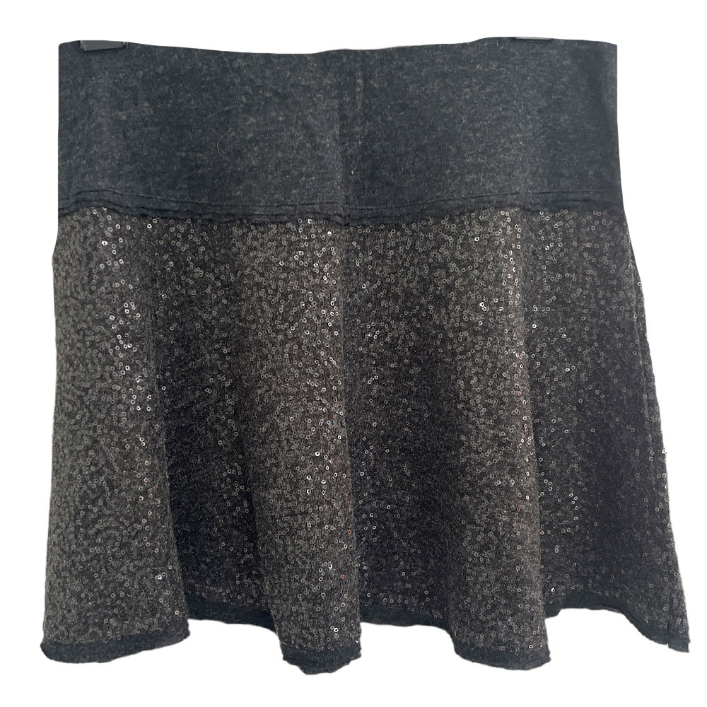 Saia Lãzinha Cinza com Paetê da Cris Barros By Riachuelo - Tam G