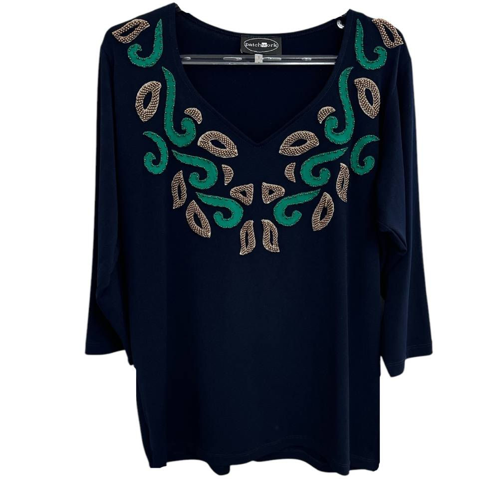 Blusa Malha Azul Marinho Bordados Frente da PatchWork - Tam G