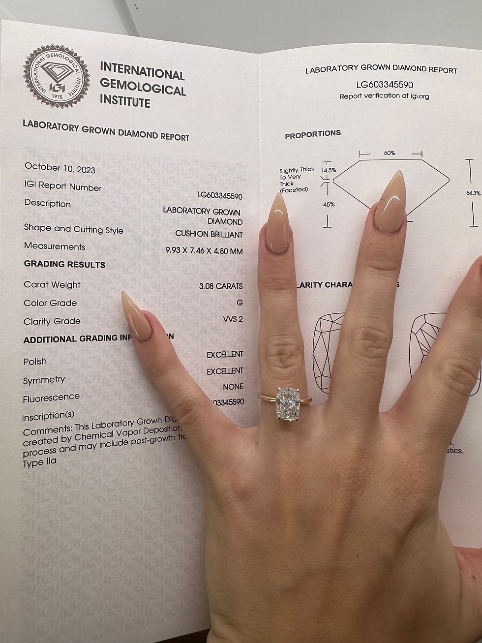 Thumbnail: 3.08 carat G VVS2 cushion cut two toned diamond solitaire with hidden halo 