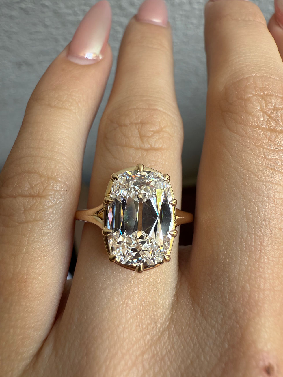 Thumbnail: 4.56 carat E VVS2 old mine cut diamond solitaire split shank 
