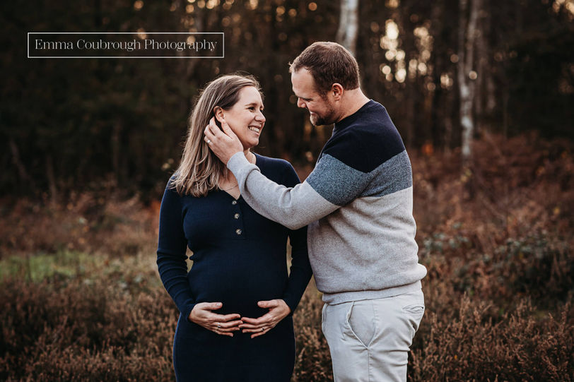 Maternity couple photos outdoor at golden hour