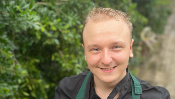 The Flackyard - Team member Jordan with his award