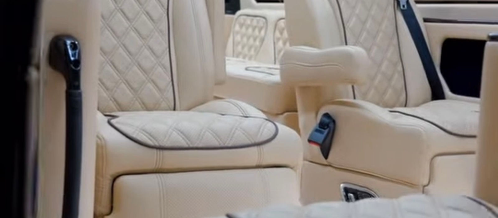 Finished eLegacy luxury seating