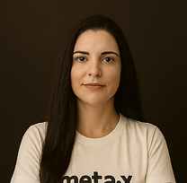 Claudia Correa (1).png