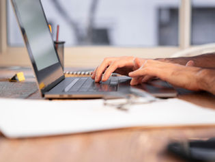 Dirección del Trabajo aclara: las horas extras solo pueden compensarse con feriado en días completos 