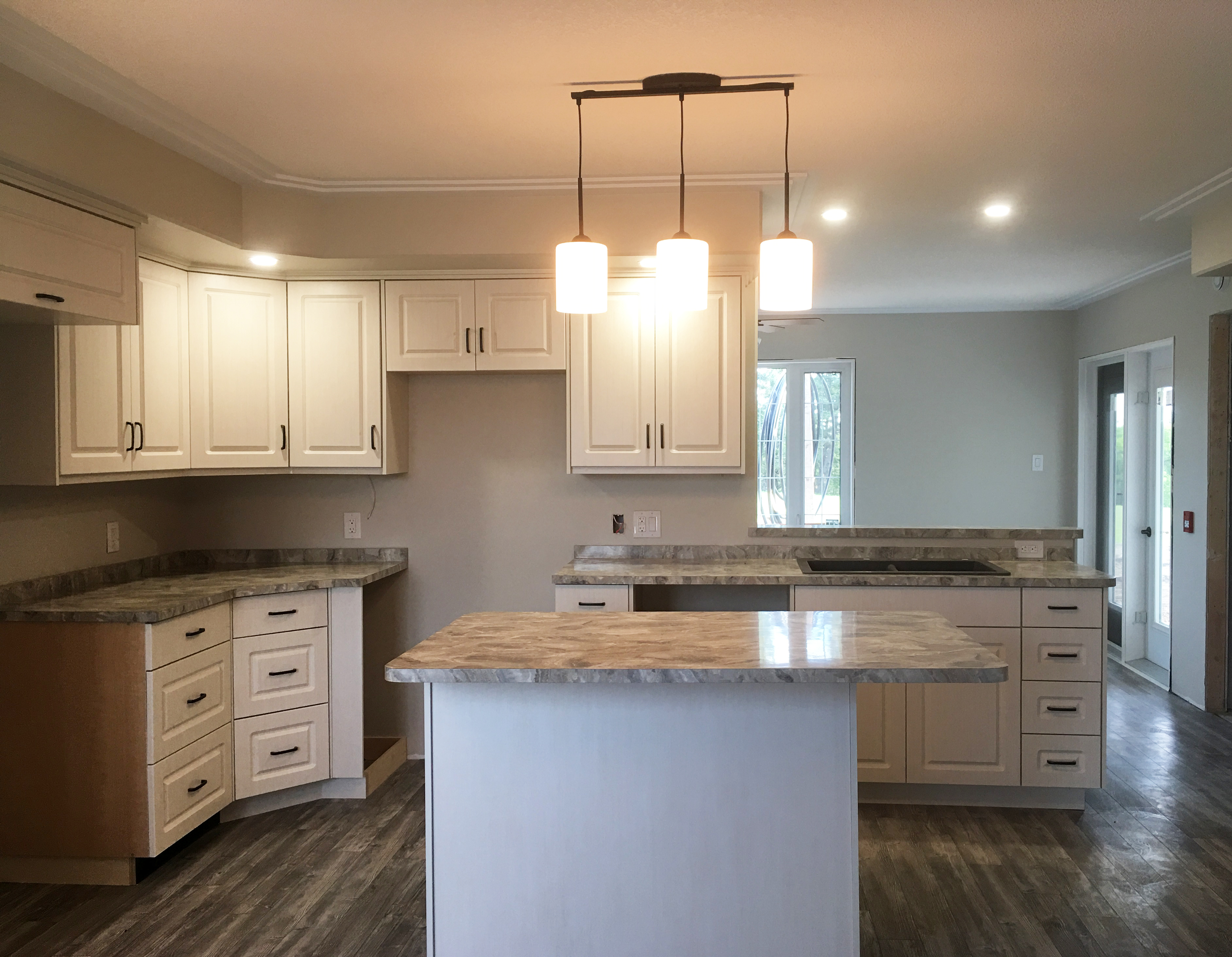 Kitchen, Dining Area