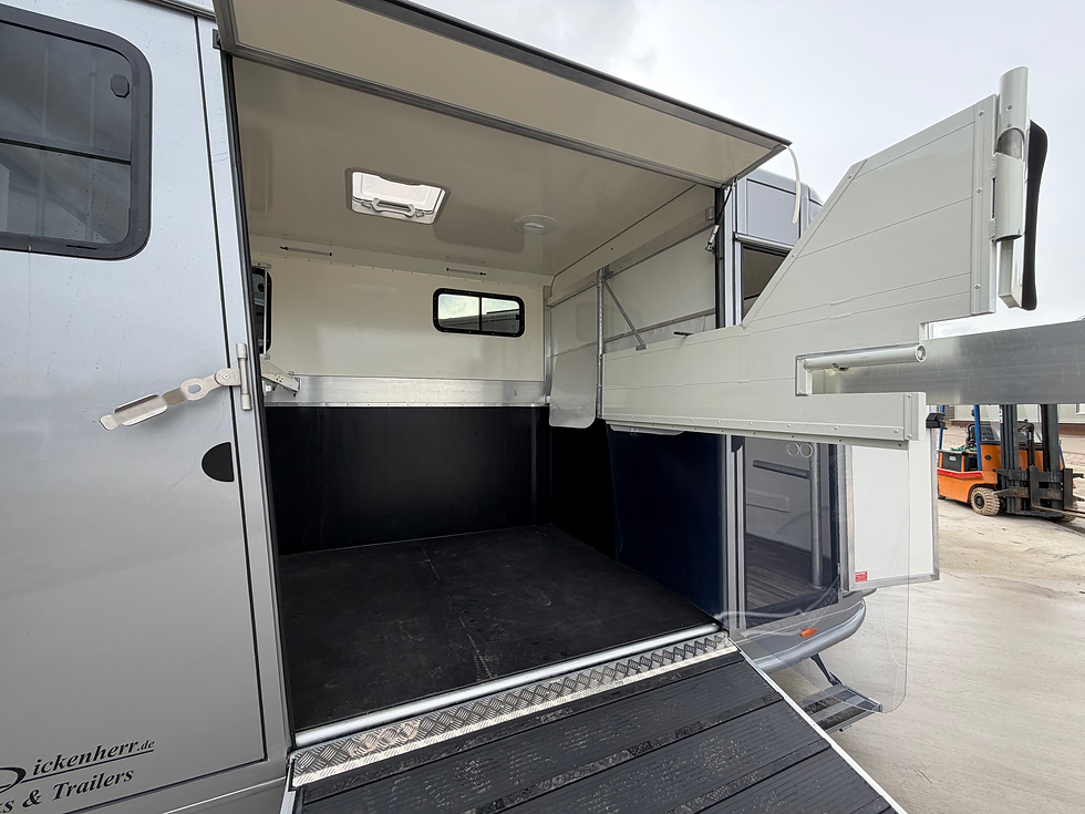 Thumbnail: 2-horse-trailer standard