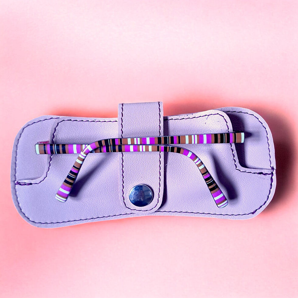 Etui à lunettes en cuir