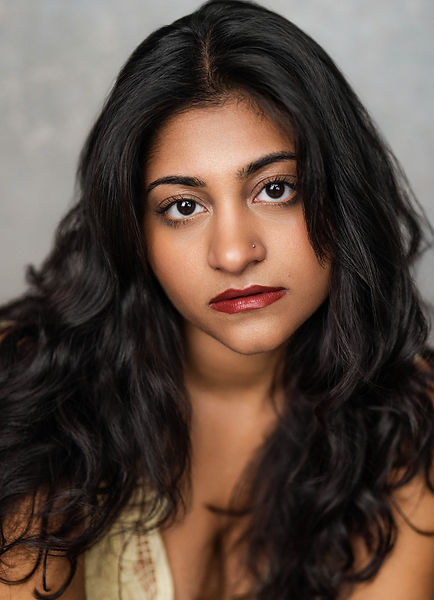Shriya Bharadwaz Headshot.jpeg