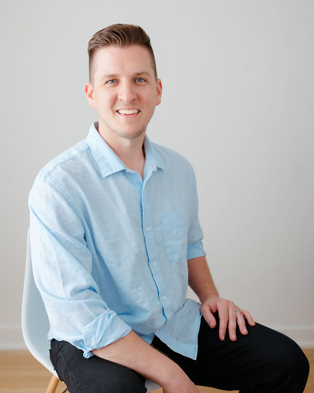 Dave and Erin Headshots-38.jpg