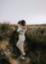 Fotografin in Distelfeld bei Würzburg, Deutschland