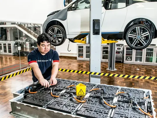 A Falta de Profissionais Qualificados na Reparação de Veículos Elétricos
