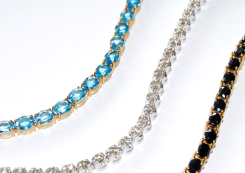 Dark Sapphire Yellow Gold Tennis Bracelet