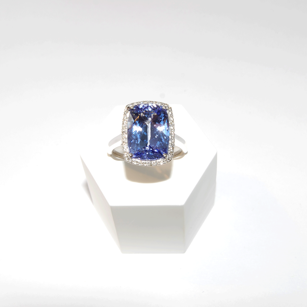 Tanzanite and Diamond White Gold Ring