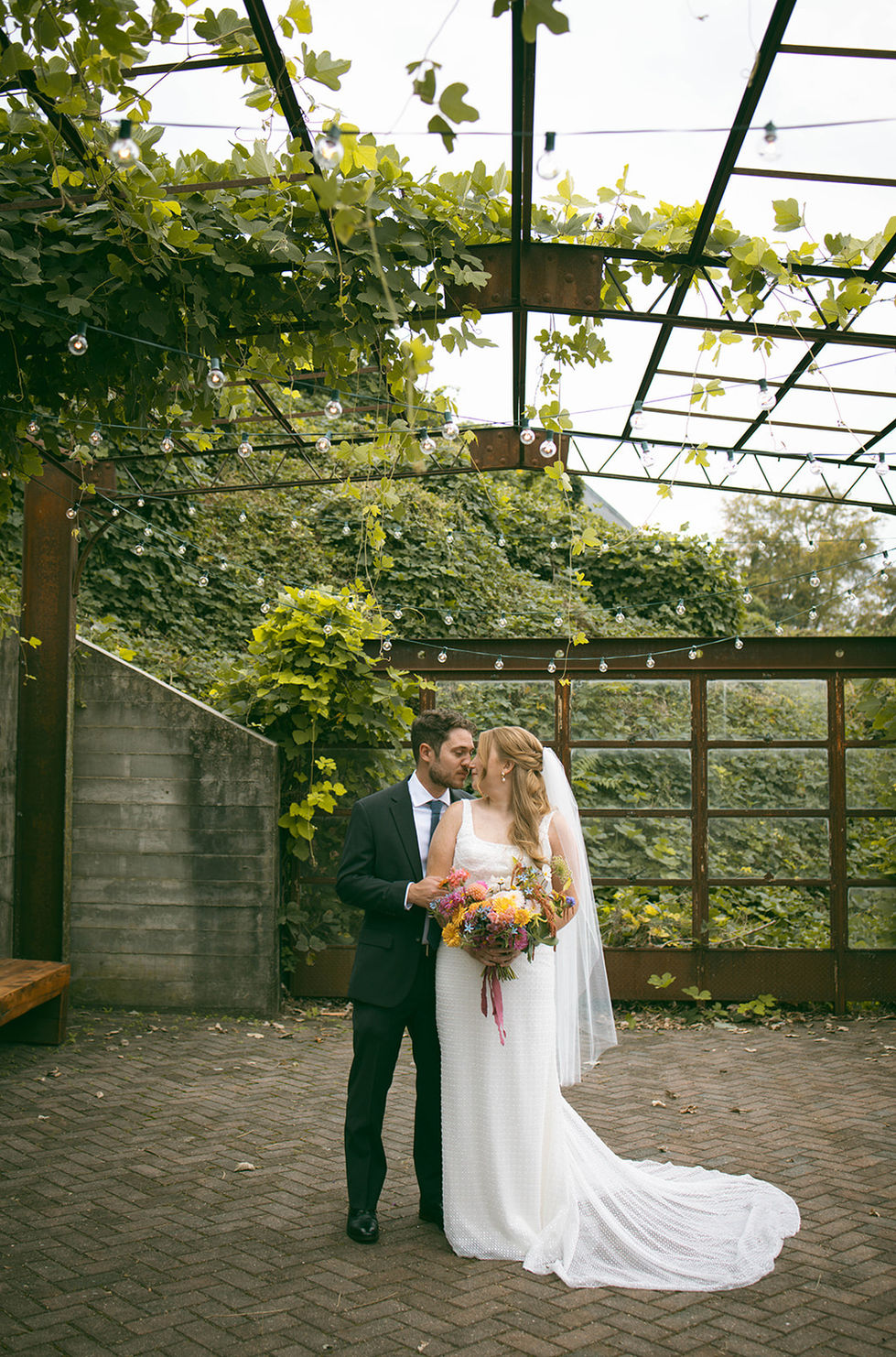 Caroline & Will photographed by Baylee's Creative House- https://www.bayleescreativehouse.com/