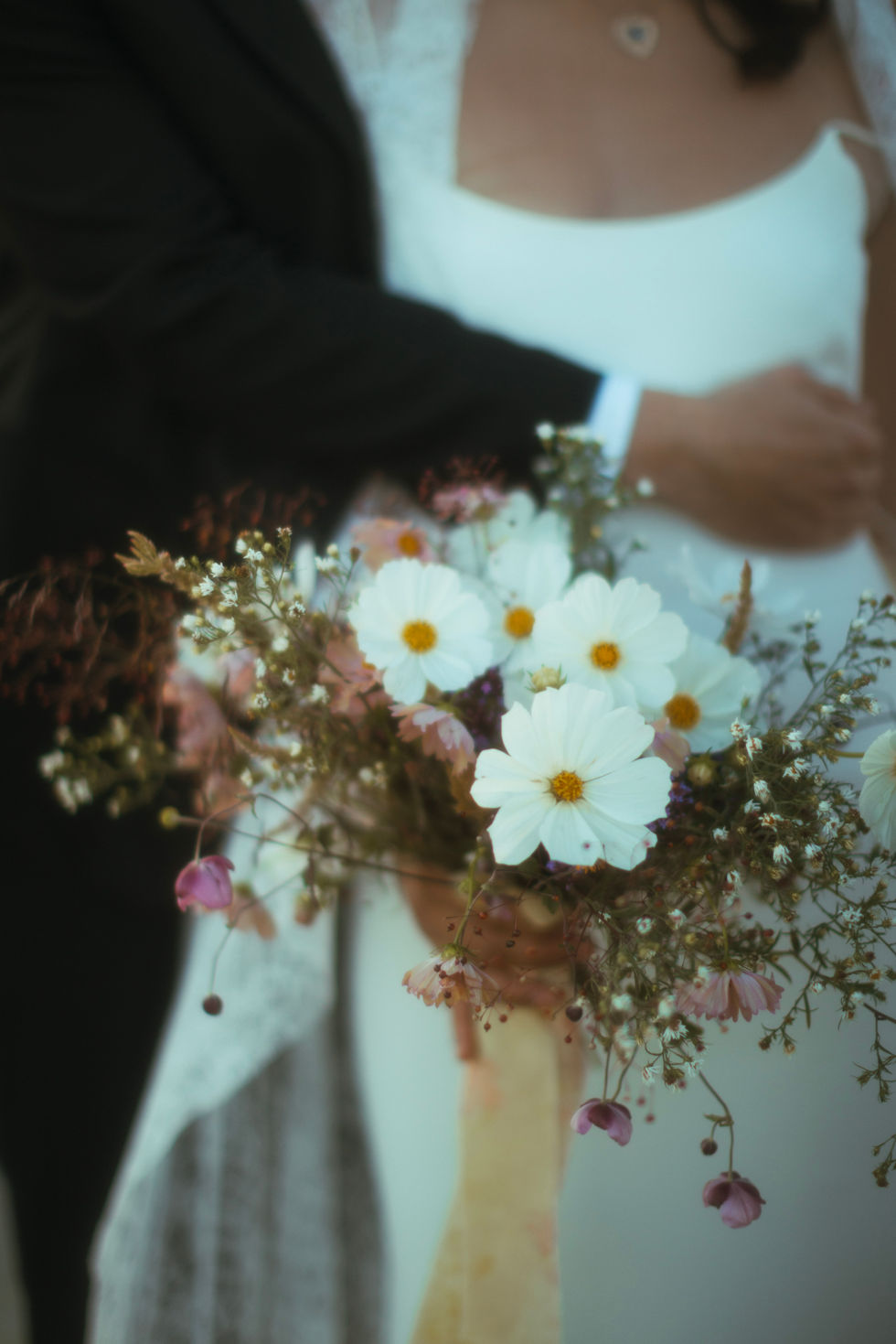 Khasia & Andrew by Ann Eyssen