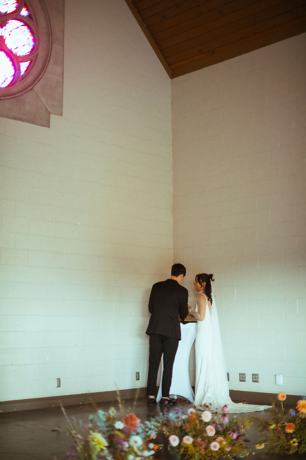 Khasia & Andrew by Ann Eyssen