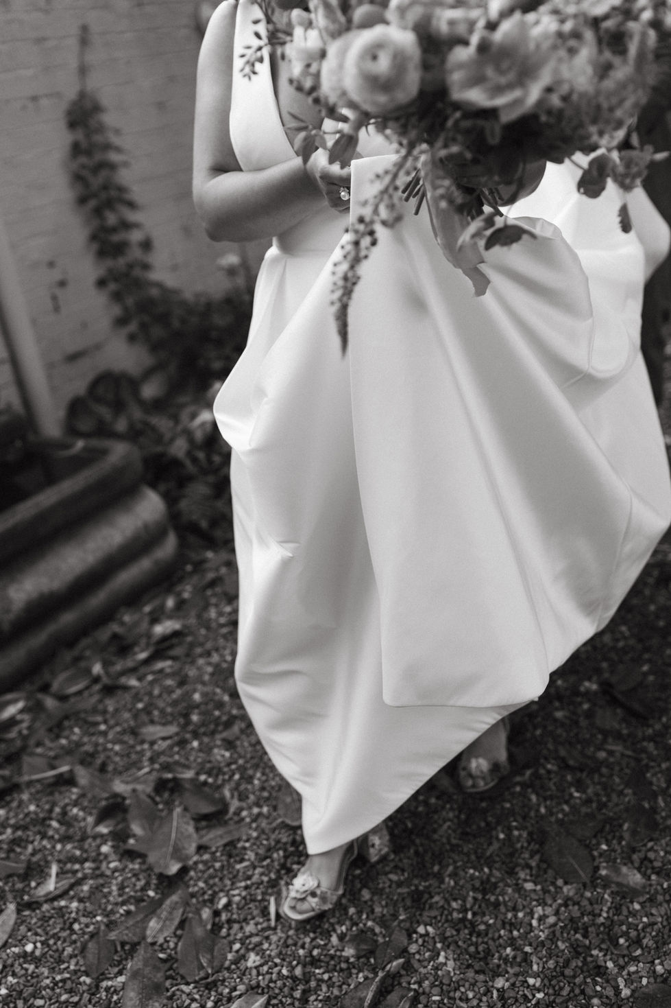 Maggie & Hunter May Wedding Photographed by Wild Alchemy Photo at Maple Grove Estate Knoxville