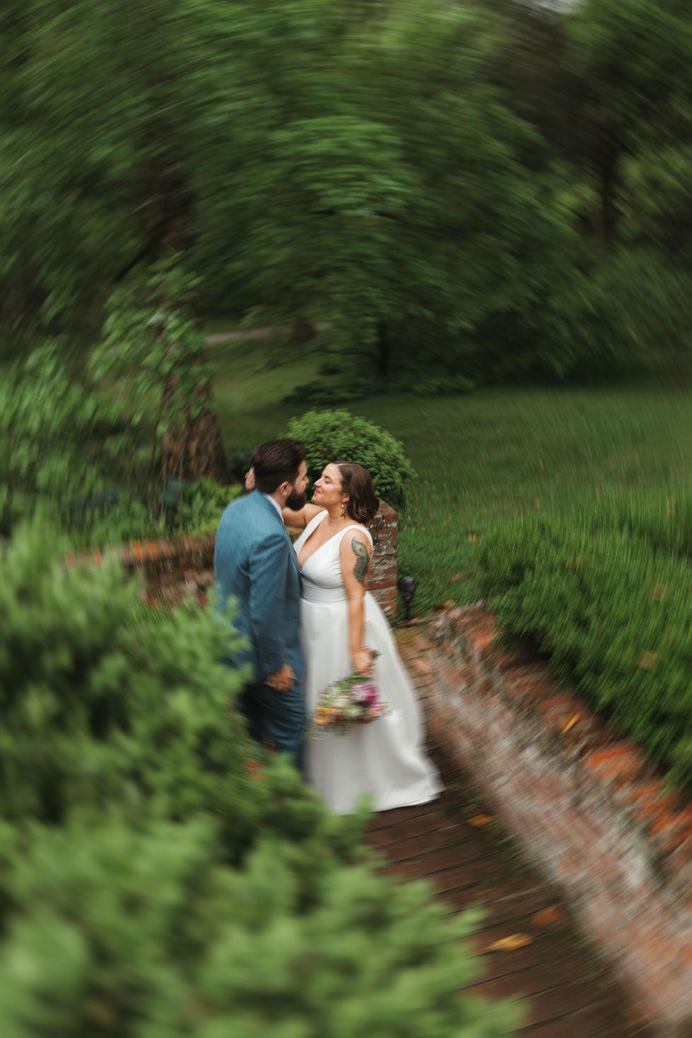 Maggie & Hunter May Wedding Photographed by Wild Alchemy Photo at Maple Grove Estate Knoxville