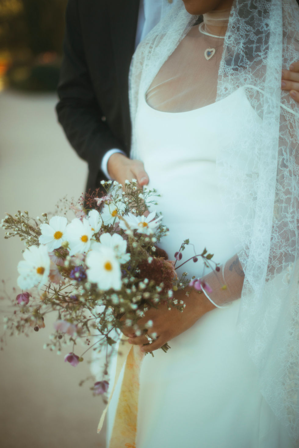 Khasia & Andrew by Ann Eyssen