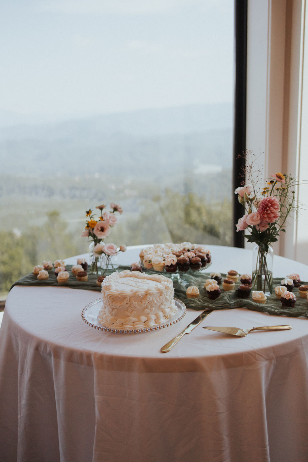 Rachel + Austin photographed by Kelsey Shea