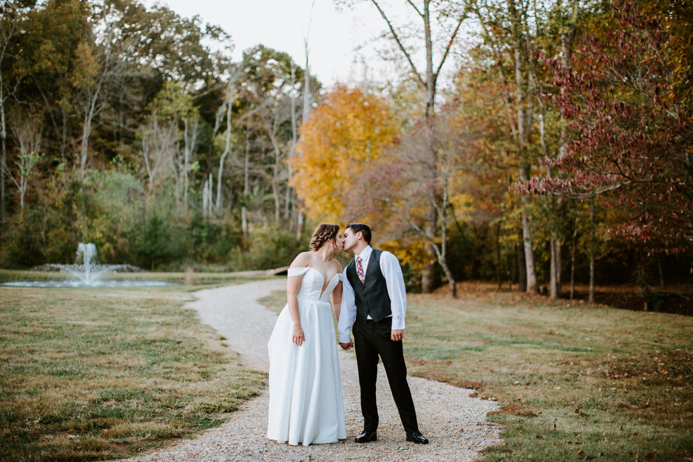 Madison + Zane by Hannah Campbell Photography