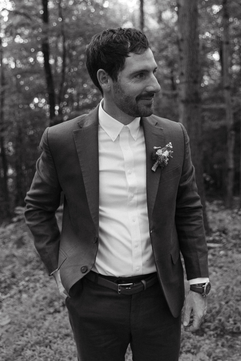Kaylie & Charlie Summer Elopement photographed by Ann Eyssen