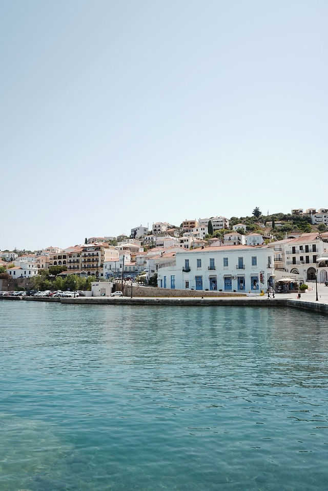 havenstadje Pylos, Peloponnesos Griekenland, baai, Ongekende Weg
