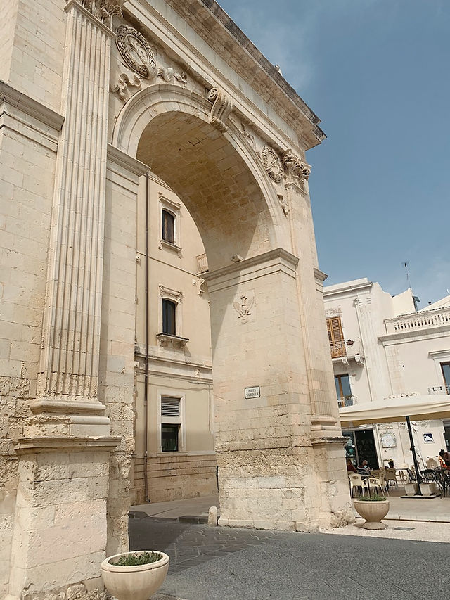 Noto - Stadspoort - Porta Reale - Barok - Sicilië - Ongekende Weg
