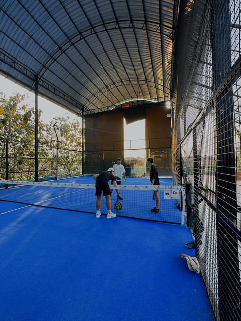 Activiteiten Bali - Indonesiƫ - Canggu - Ubud - Uluwatu - padellen - Jungle Padel - Ongekende Weg