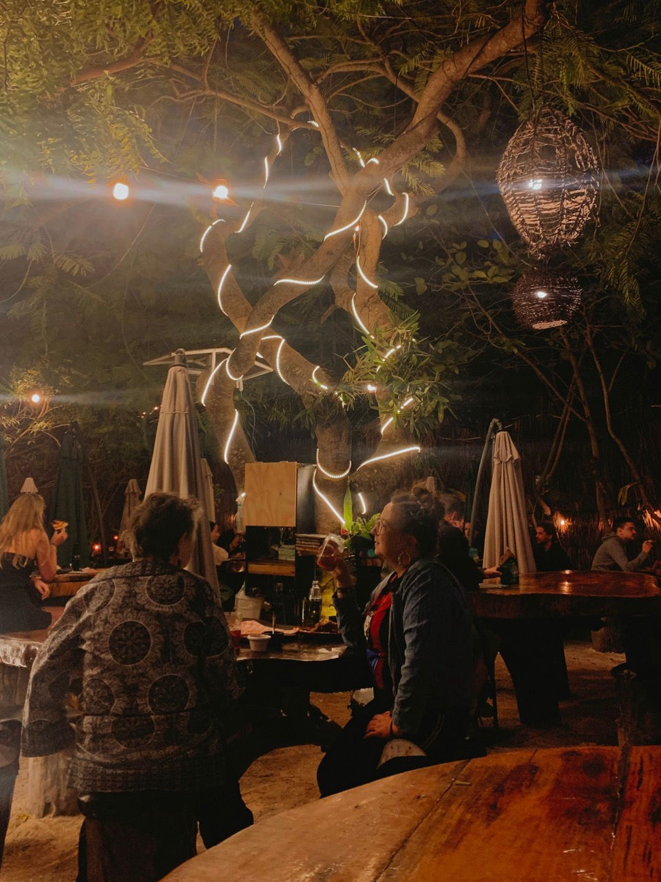 Leukste restaurants op Isla Hotbox Mexico, uiteten Isla Holbox, Roots pizza, Ongekende Weg