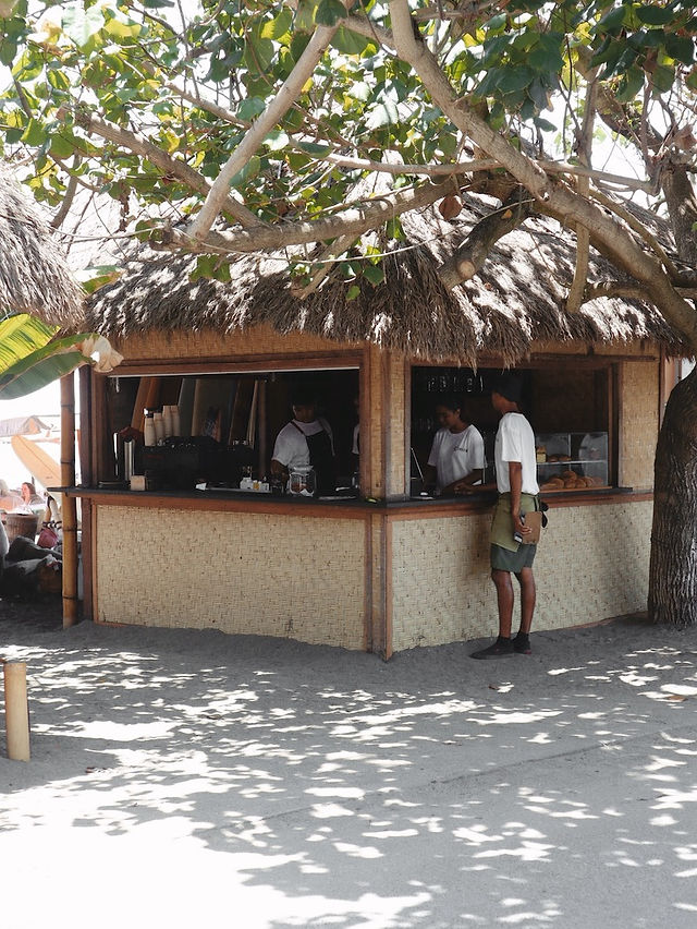 Ontbijt - Lunchen - Zonsondergang - Times Beach Warung - Canggu - Bali - Ongekende Weg