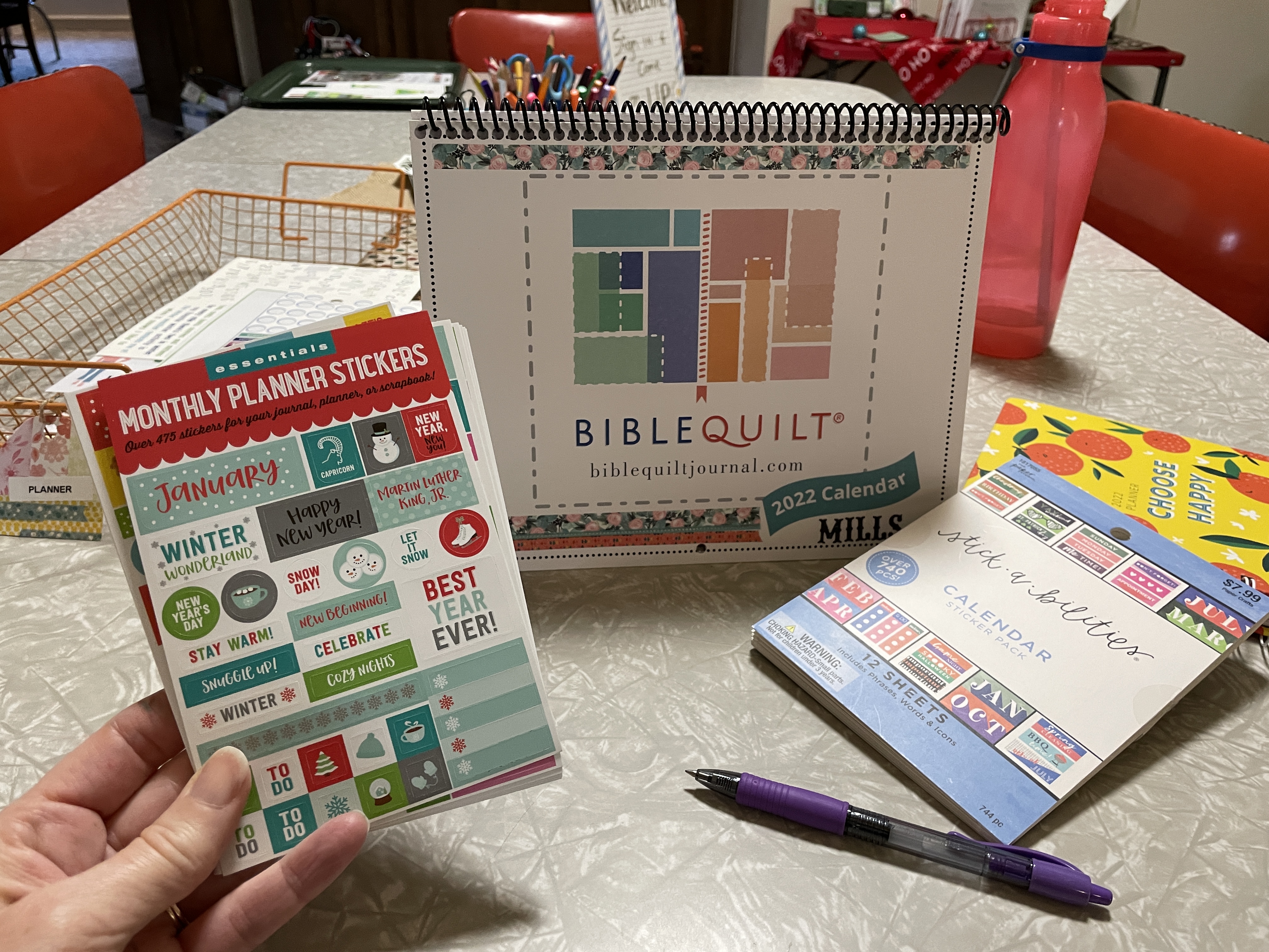 Decorating your Calendar pages with Seasonal Flair content media
