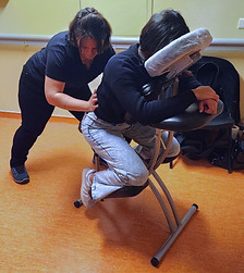 Massage Amma assis en Hopital / EHPAD