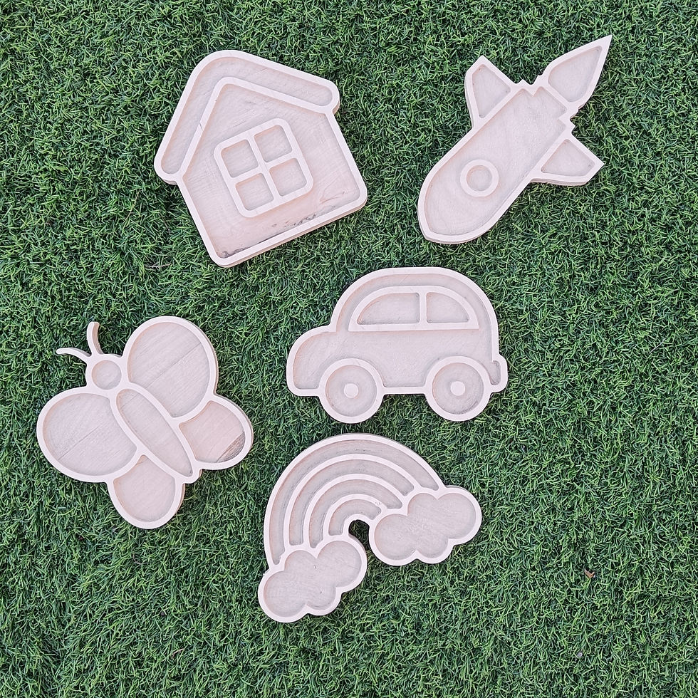 תמונה ממוזערת: גן וחומר - משחקים סנסוריים - מגש עץ מעוצב