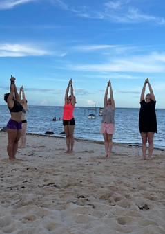 Ibiza Yoga strand_edited_edited_edited_e