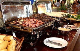 buffet-de-churrasco_edited.jpg