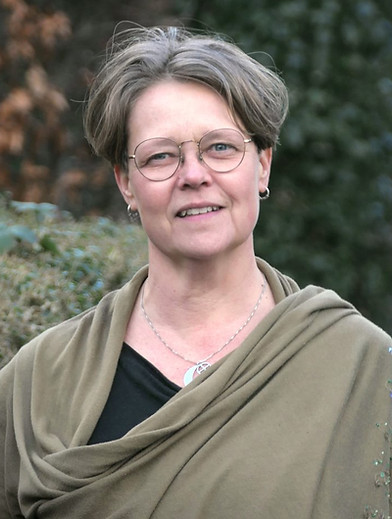 Anne-Woolfitt-Scholten-TAALkameleon-1170x2079 (1).jpg