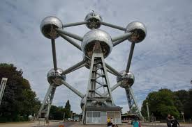 Atomium Heykeli