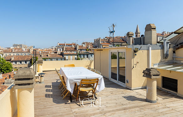 Terrasse et rooftop à Préfecture