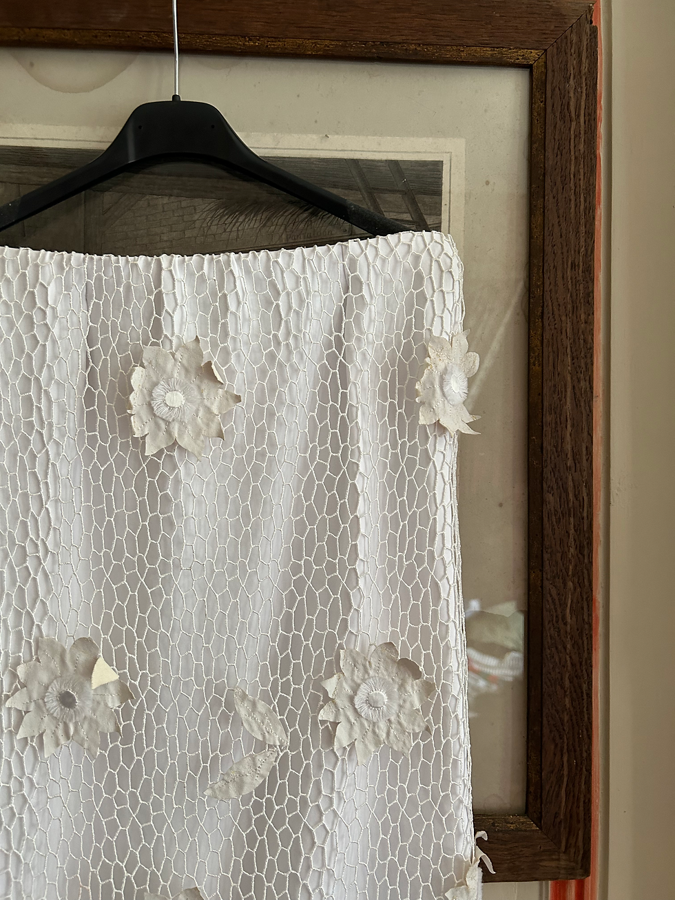 Miniature : White crochet and guipure flowers skirt