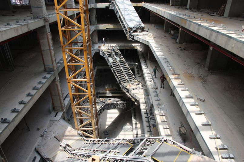 Deux énormes volumes pour accrocher haut et bien l'art contemporain à partir du 25 octobre 2015