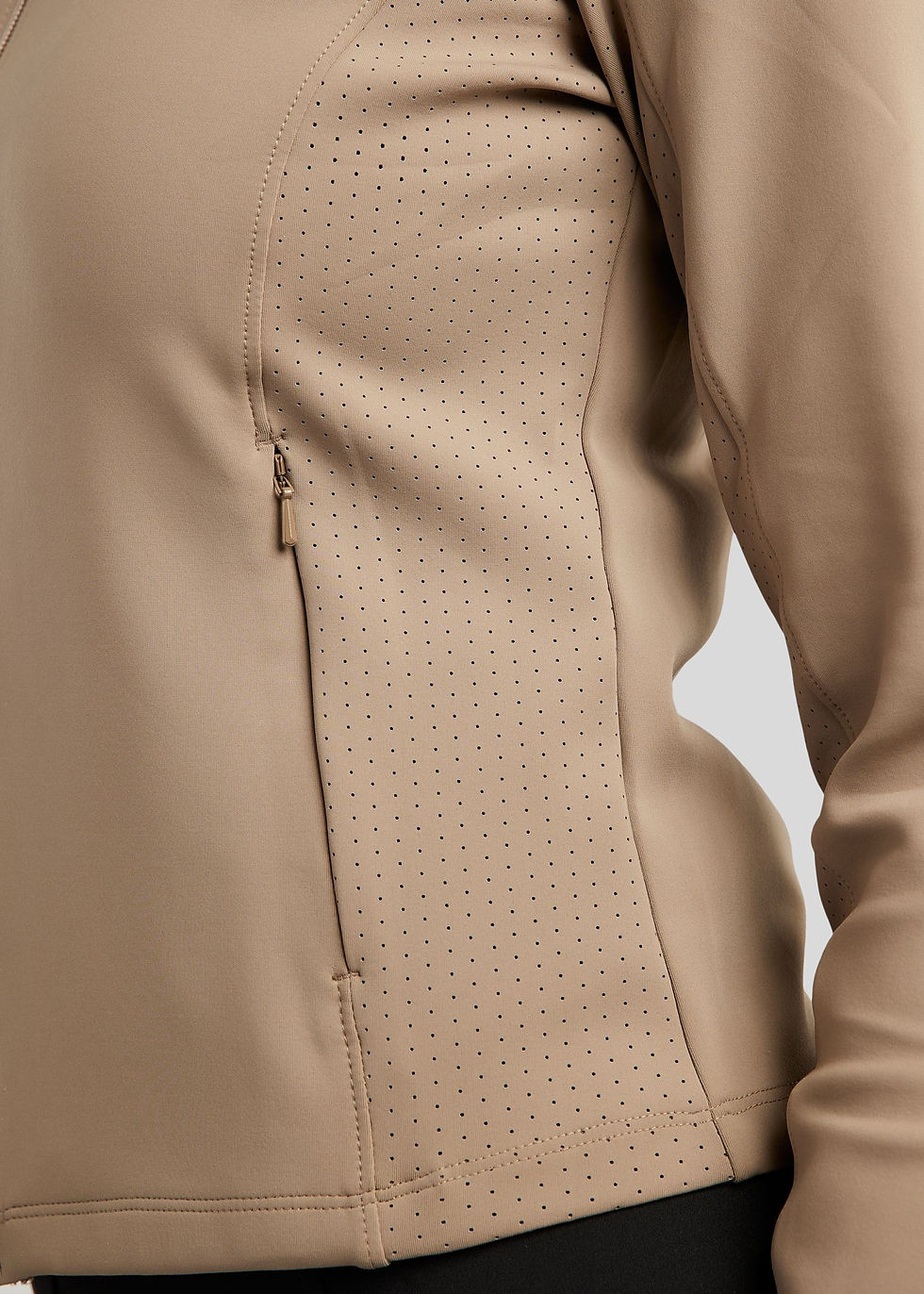 Miniatyrbild: MoDahne Jacket w. Lasercut and Campagne Crystal Logo - Taupe