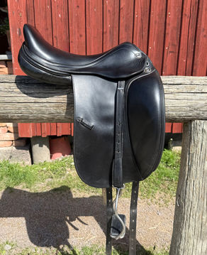 Prestige D1 17" svart