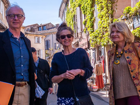 À Lourmarin, des villageois prêts à rompre avec le "tout tourisme"
