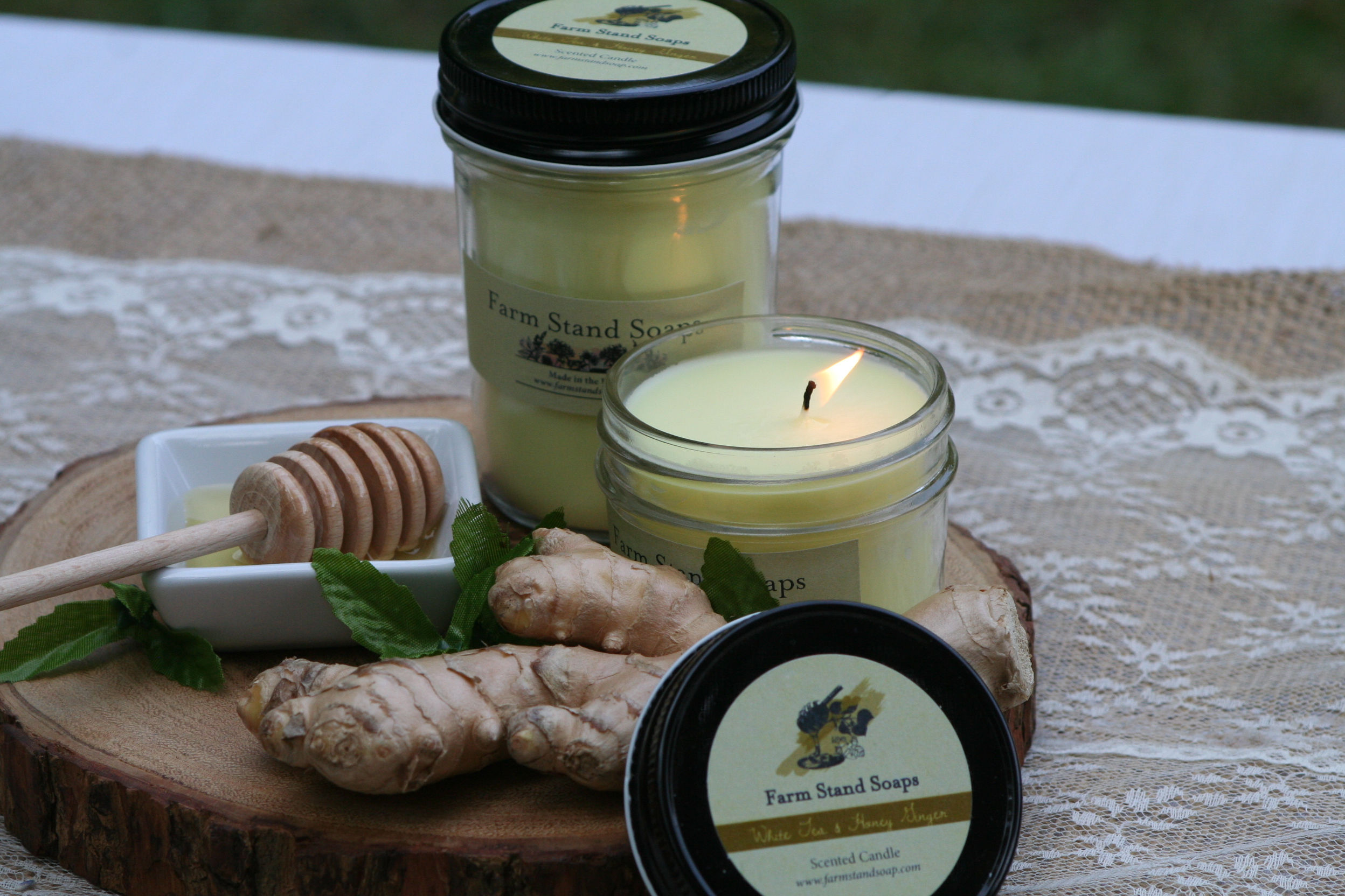 Large White Tea and Honey Ginger Candle