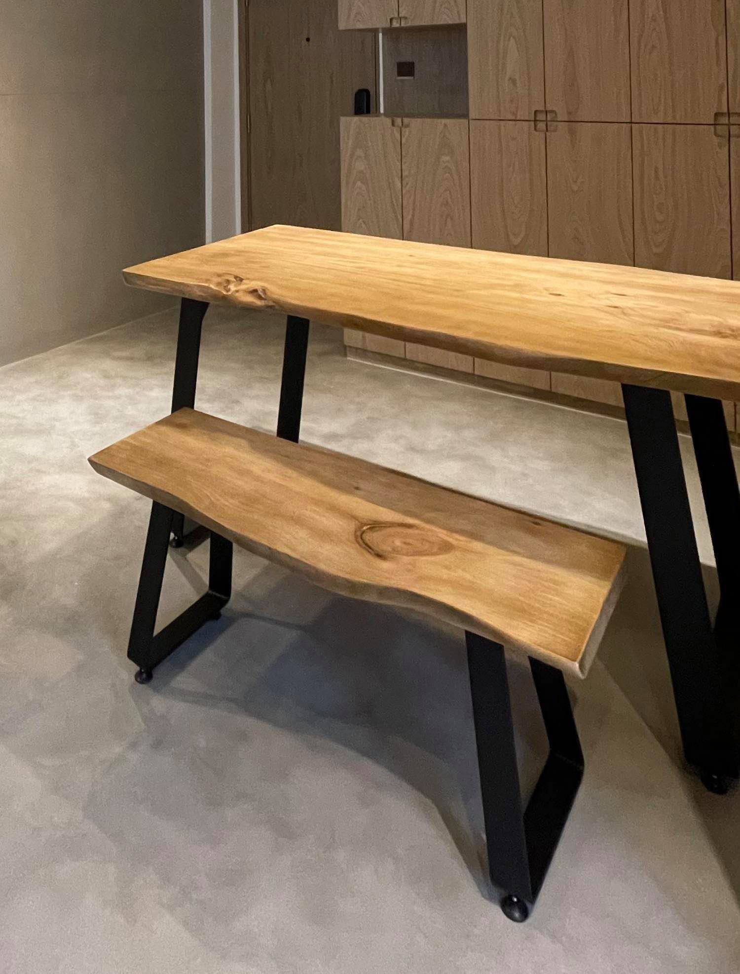 BiGi - 新西蘭天然邊實木餐桌 4.5 140x65-70cm 套裝  (1 Table + 1 bench)