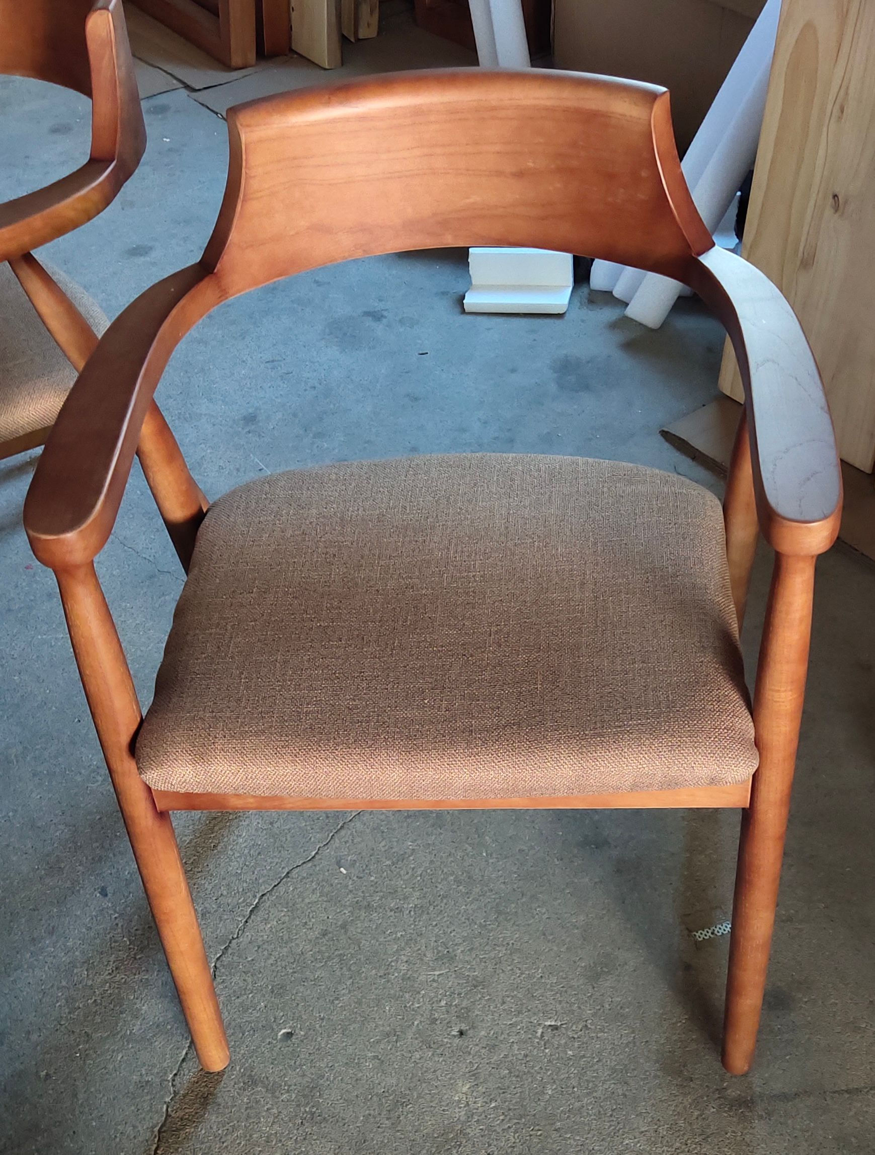 BiGi 實木椅子#I  Solid wood chair (with PU leather/Fabric Upholstery)